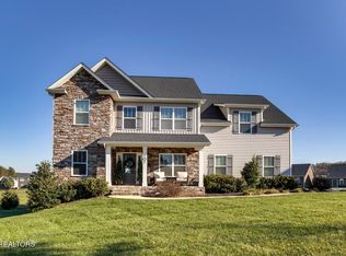 107 Checkerberry Rd, Oak Ridge, TN 37830