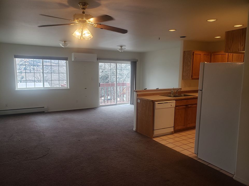 2nd image of 3146 W 3rd Ave Unit A