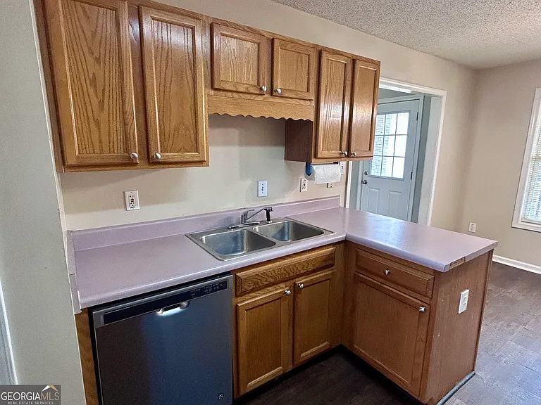 22 Meadow Chase Way — Photo 6