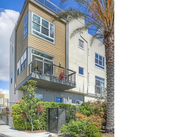 2753 Waverly Dr APT 105, Los Angeles, CA 90039