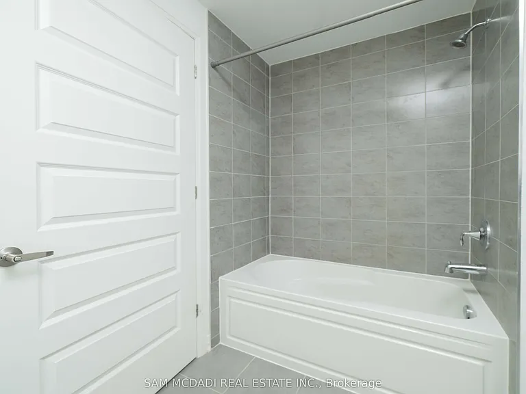 102 Grovewood Cmn #216 — Photo 16