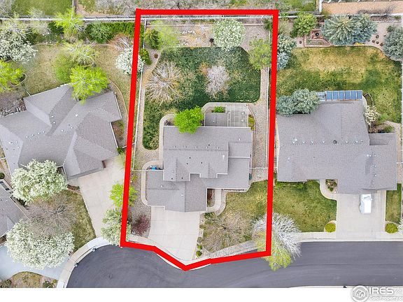 3rd image of 535 Marcellina Dr