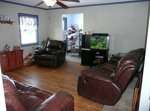 4th image of 43 Scofield St