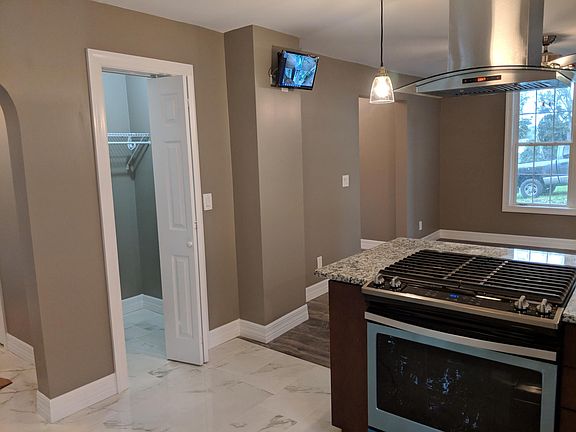 5th image of 138 Colonial Dr