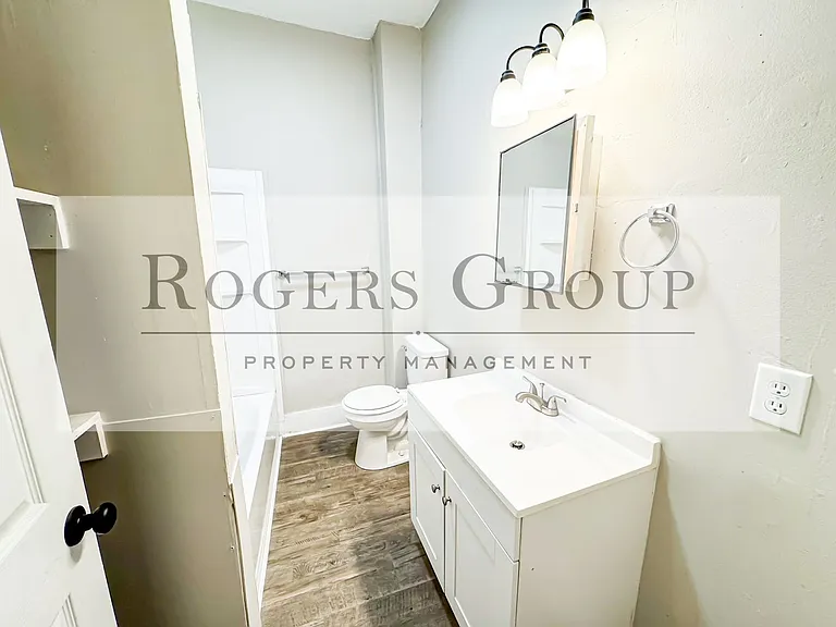 615 Vaughan St — Photo 6