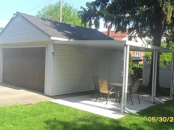 4th image of 22449 Statler St