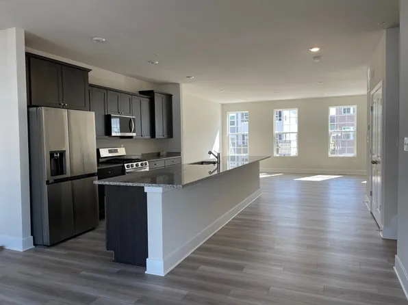 1846 Ritter Dr, Windsor Mill, MD 21244