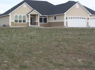 8441 S Black Hawk Dr, Idaho Falls, ID 83406