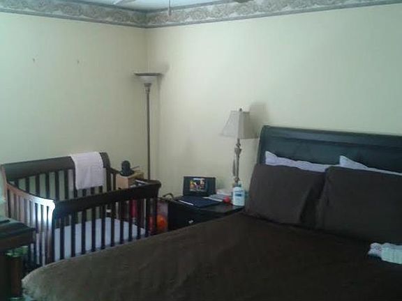 5th image of 4364 White Pine Ave #753