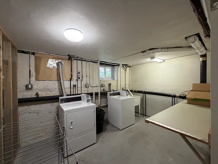 222 Massachusetts Ave — Photo 12