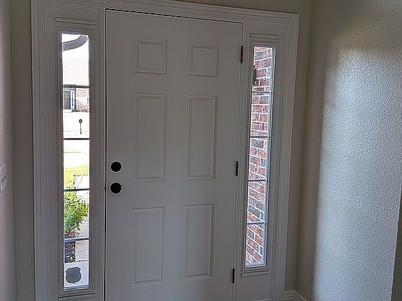 Front entry foyer