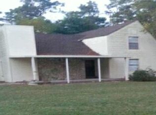 40 S Pine Shadows Rd, Shepherd, TX 77371