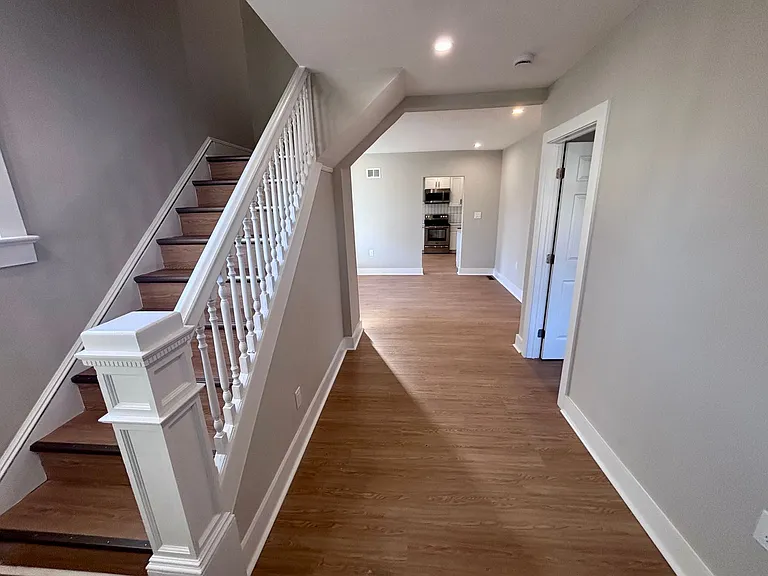 63 Carlton Ave — Photo 5
