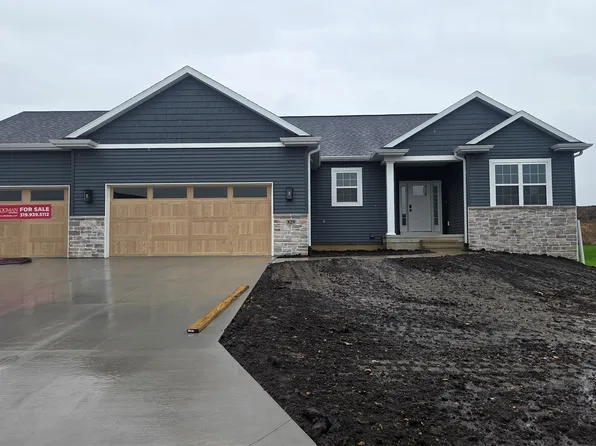 829 Longbow Ct, Marion, IA 52302