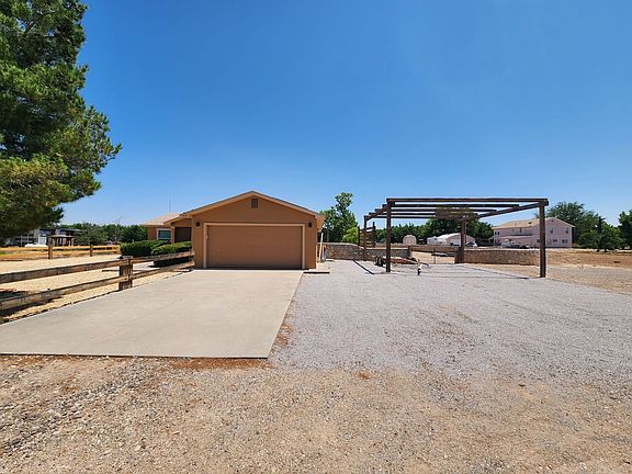 3rd image of 1535 Vajillo Ln