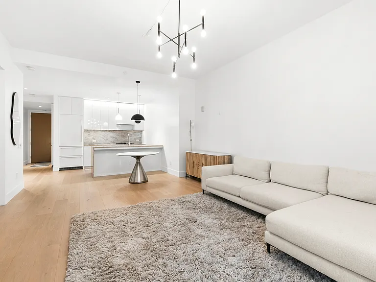 15 W 61st St #4M — Photo 2