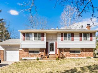 73 Dakota Trl, Browns Mills, NJ 08015
