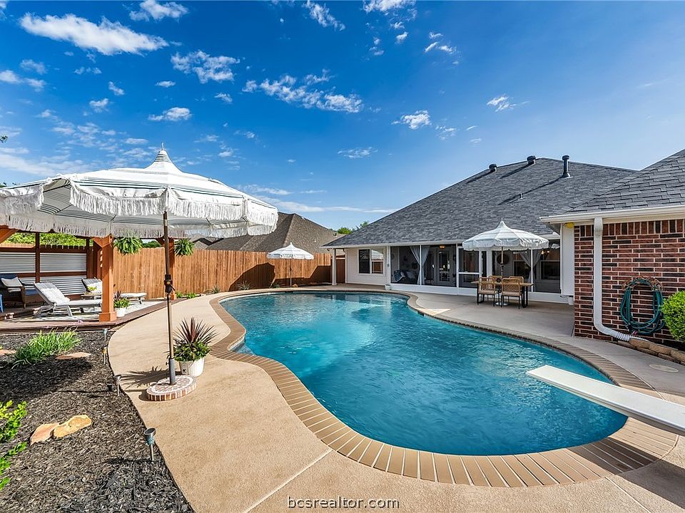 1st image of 3708 Bridle Trails Ct