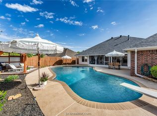 3708 Bridle Trails Ct, College Station, TX 77845