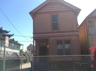 3232 Magnolia St, Oakland, CA 94608