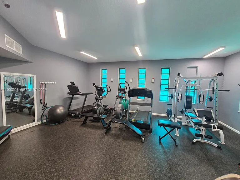 5151 W Oakland Park Blvd #303 — Photo 44