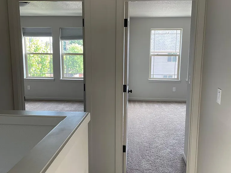 2021 N Q Cir — Photo 17