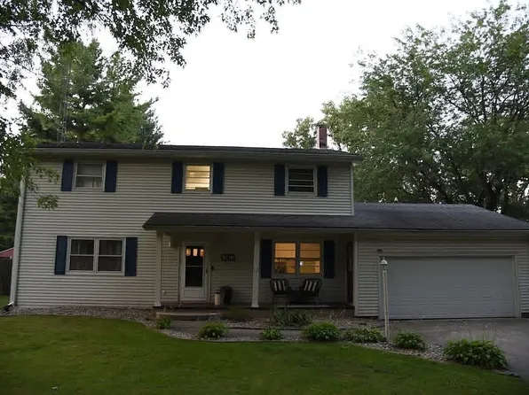808 W 9th St, Rochester, IN 46975