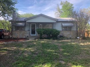 1910 E Mona Ln, Wichita, KS 67216