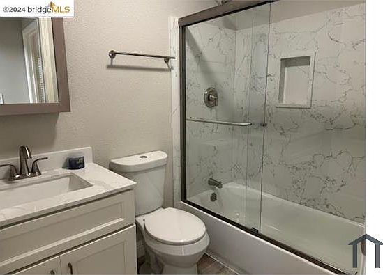 3rd image of 515 W 14th St