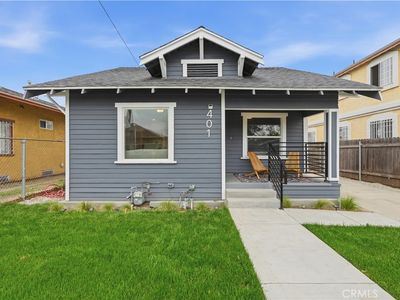 401 E 61st St, Los Angeles, CA, 90003