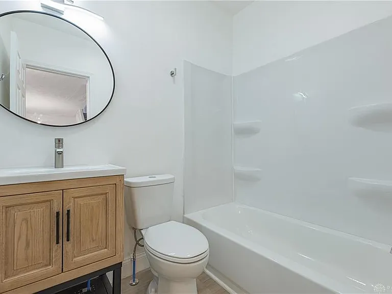 321 Deeds Ave #319 — Photo 10
