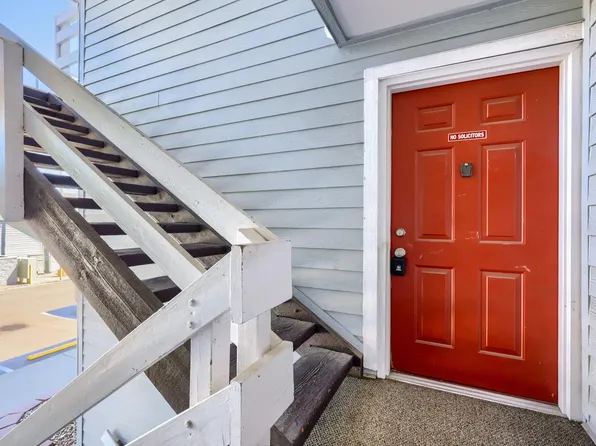 7395 E Eastman Ave #L-203, Denver, CO 80231