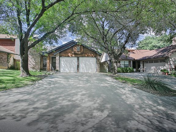 4th image of 13923 Laurel Hollow Dr