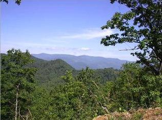 0 Trillium Dr, Whittier, NC 28789