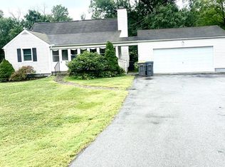 832 Evanson Rd, Hockessin, DE 19707