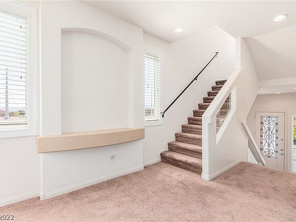 4th image of 5514 Perry Creek St