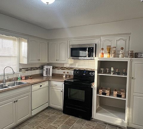 5th image of 10816 Fremont Ave