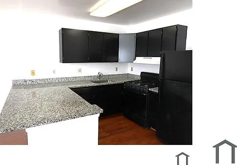 1022 Hillman St — Photo 11