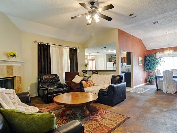 3rd image of 7114 Garden Green Dr