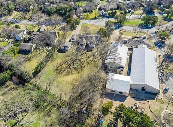 4th image of 1419 San Saba Dr