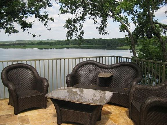 3rd image of 510 Harbor Dr