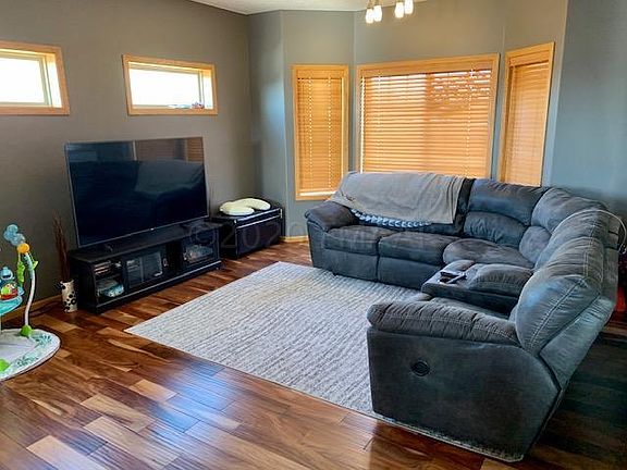 3rd image of 3454 Eagle Run Dr