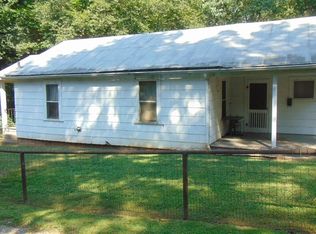 425 Steele Hollow Rd, Spencer, WV 25276