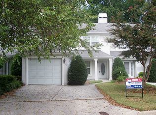 1022 Shoal Creek Trl, Chesapeake, VA 23320