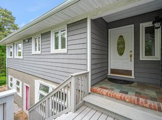 542 Montauk Highway, Southampton, NY 11968