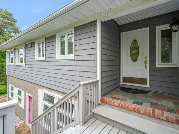 542 Montauk Highway, Southampton, NY 11968