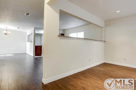 5th image of 711 N Horne St