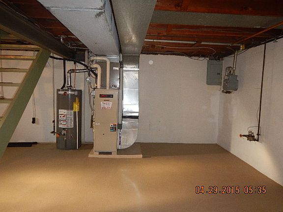 nice clean basement