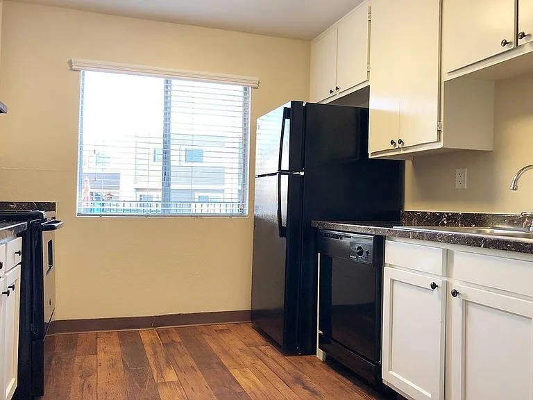 East Orange Village Apartments — Photo 54