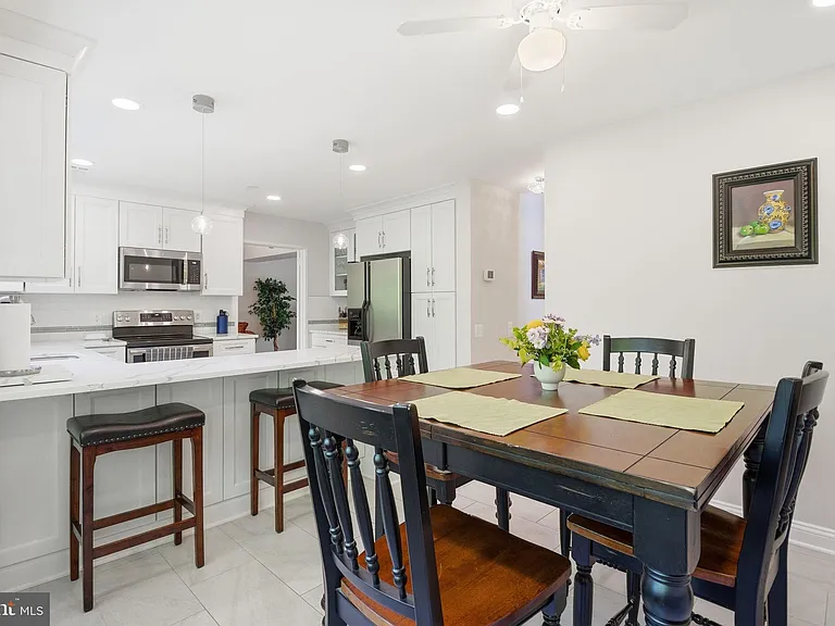 1509 Farsta Ct — Photo 11
